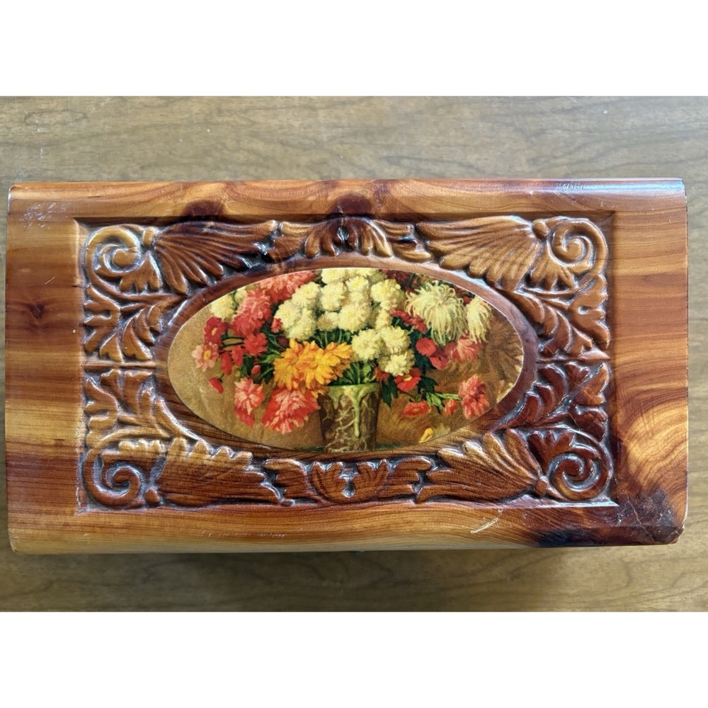 Vtg Wooden Cedar  Jewelry Box Dovetail Paper Applique Hinged With Lock & Keys